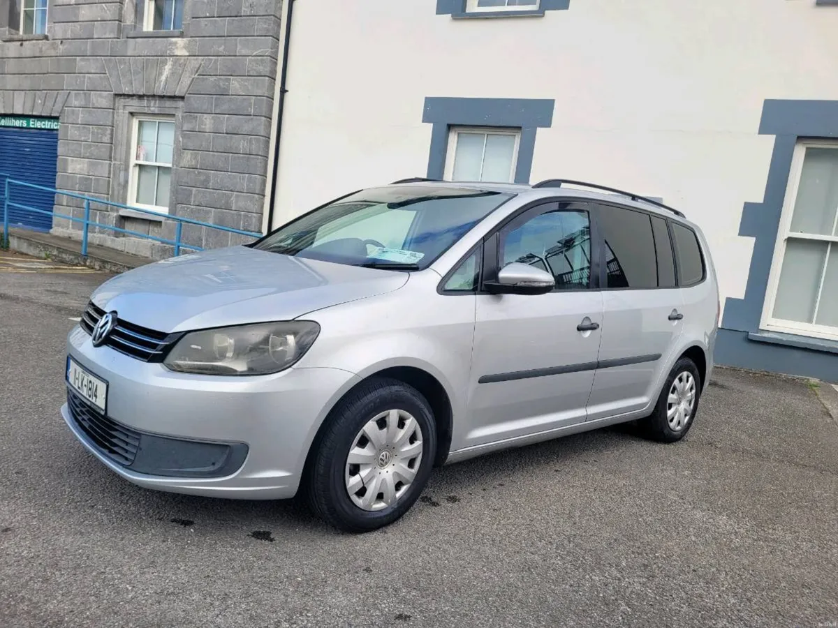 CLEAN 2011 VW TOURAN 1.6 TDI 7 SEATER. - Image 4