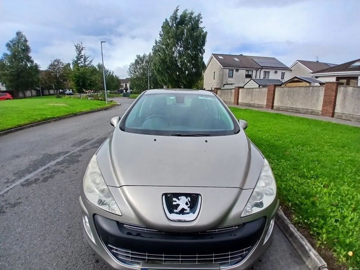 2011 Peugeot 308 - Image 1