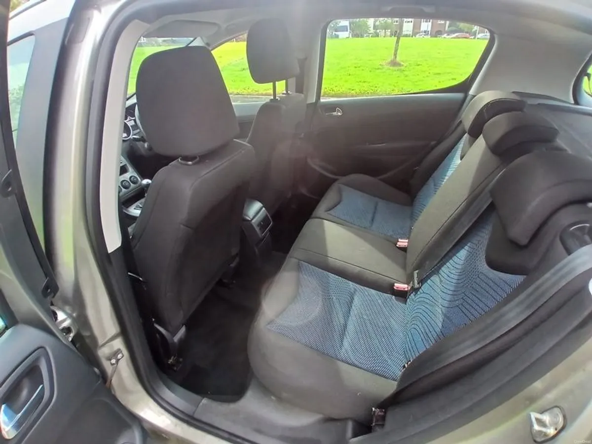2011 Peugeot 308 - Image 3