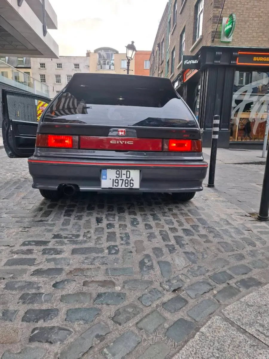 Civic - Image 6