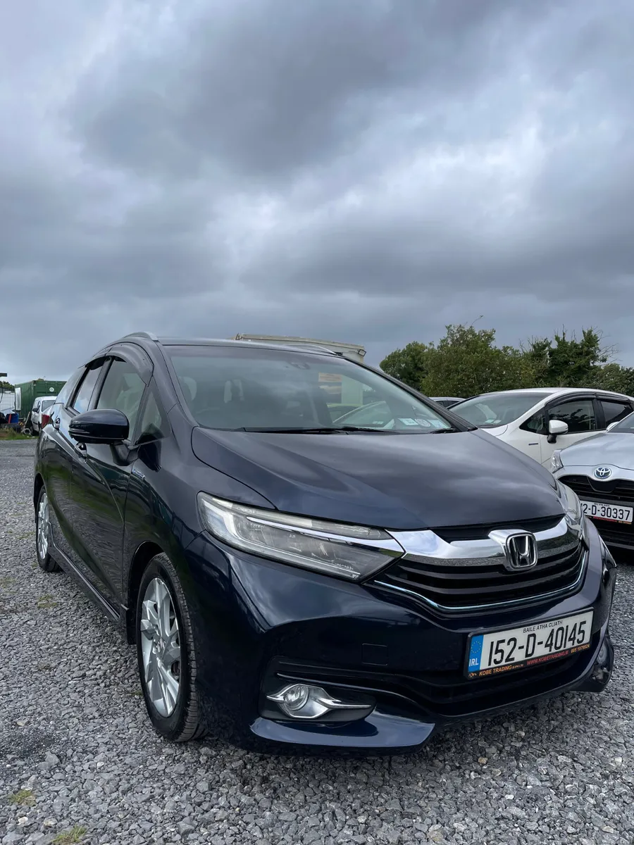 Honda Shuttle 2015 Automatic Hybrid 1.5 - Image 1