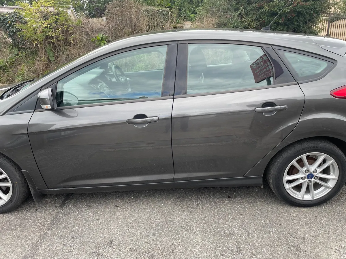 Ford Focus Style 1.6 Diesel 2015 - Image 6