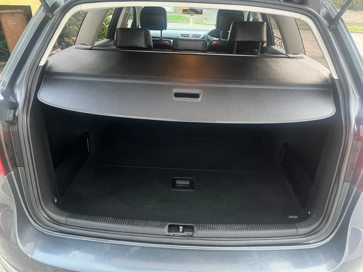 2014 Volkswagen Passat 2.0 TDI Executive BMT Estat - Image 4