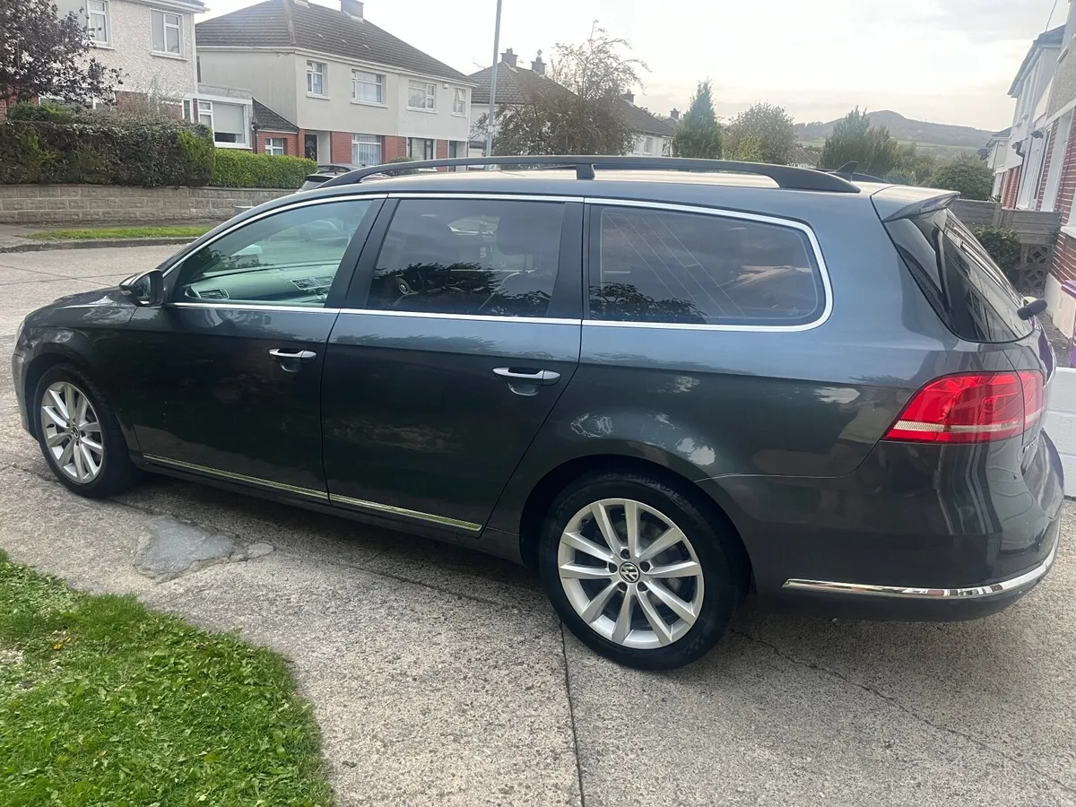 2014 Volkswagen Passat 2.0 TDI Executive BMT Estat - Image 2