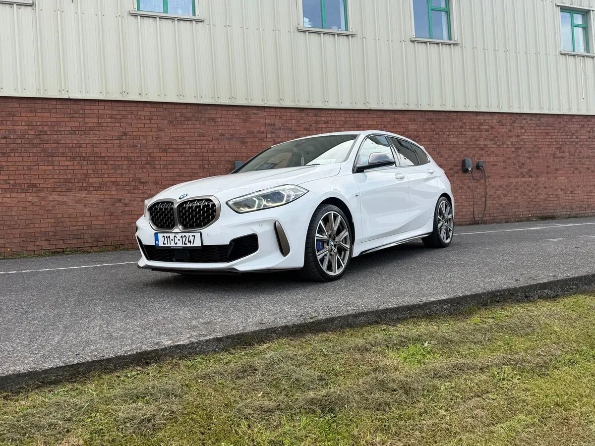BMW 135i 2021 pro pack rare car x drive - Image 3