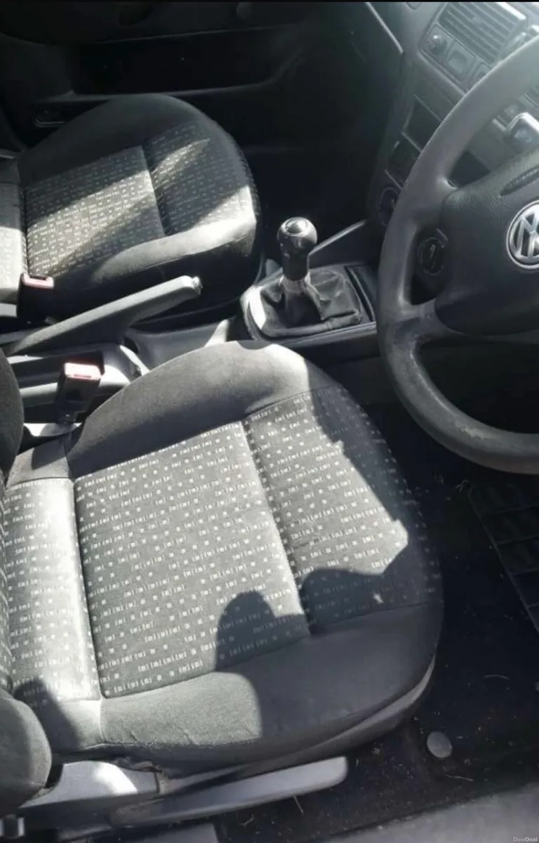 1,950 2002 Volkswagen Golf 1.9TDI PD100 - Image 5