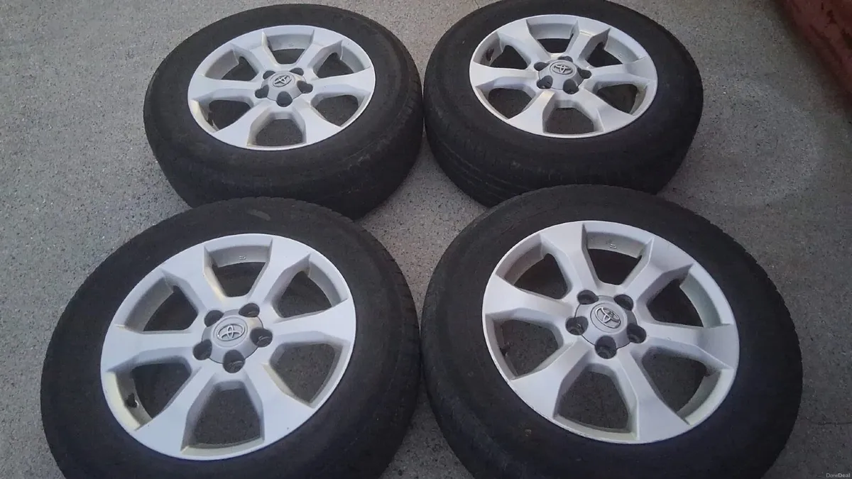 2012 Rav 4 alloy wheels - Image 3