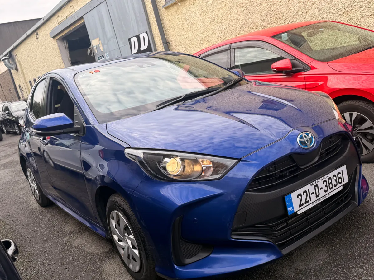 Toyota Yaris 2022 HYBRID SELF CHARGING - Image 2