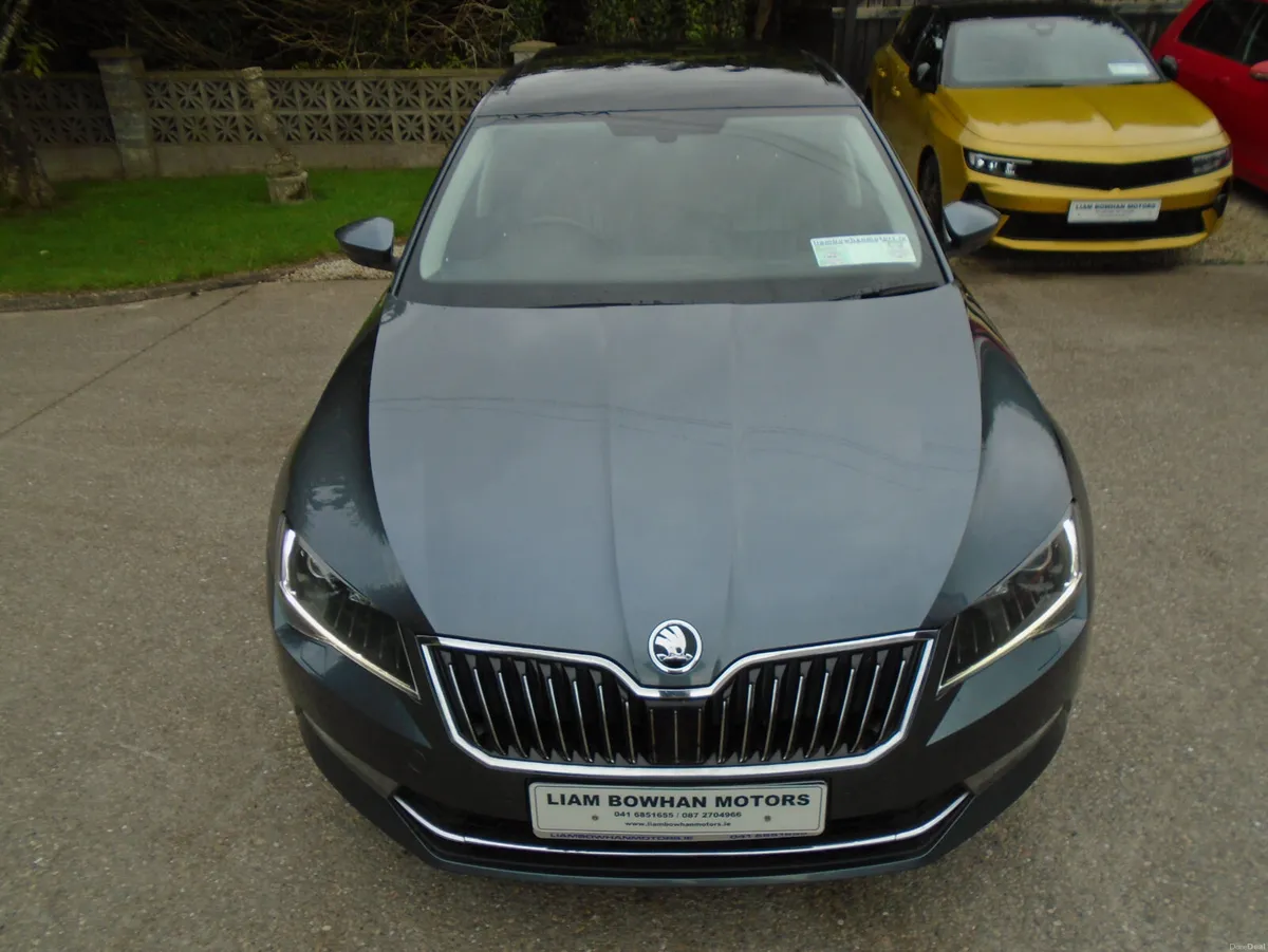 Skoda Superb 2017,2lt150-bhp auto,sunroof.leather - Image 3