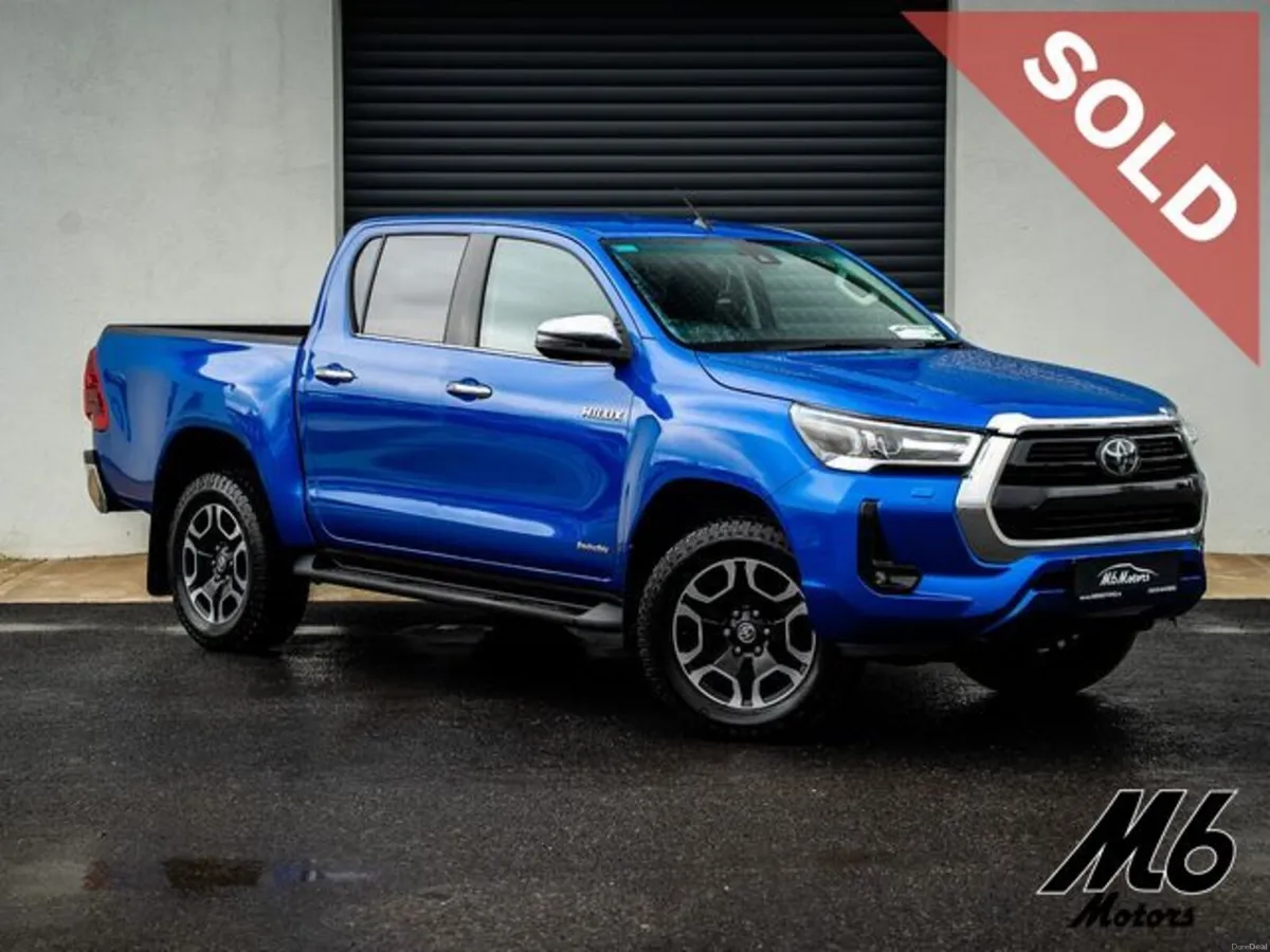 Toyota Hilux INVINCIBLE 4WD D-4D Auto - Image 1