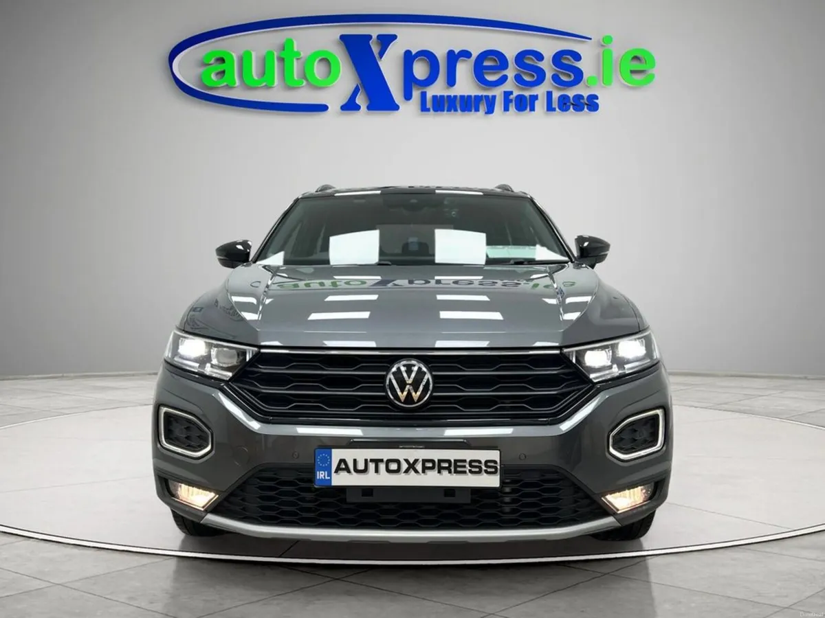Volkswagen T-Roc High Spec 2.0 TDI Auto Black Styl - Image 3