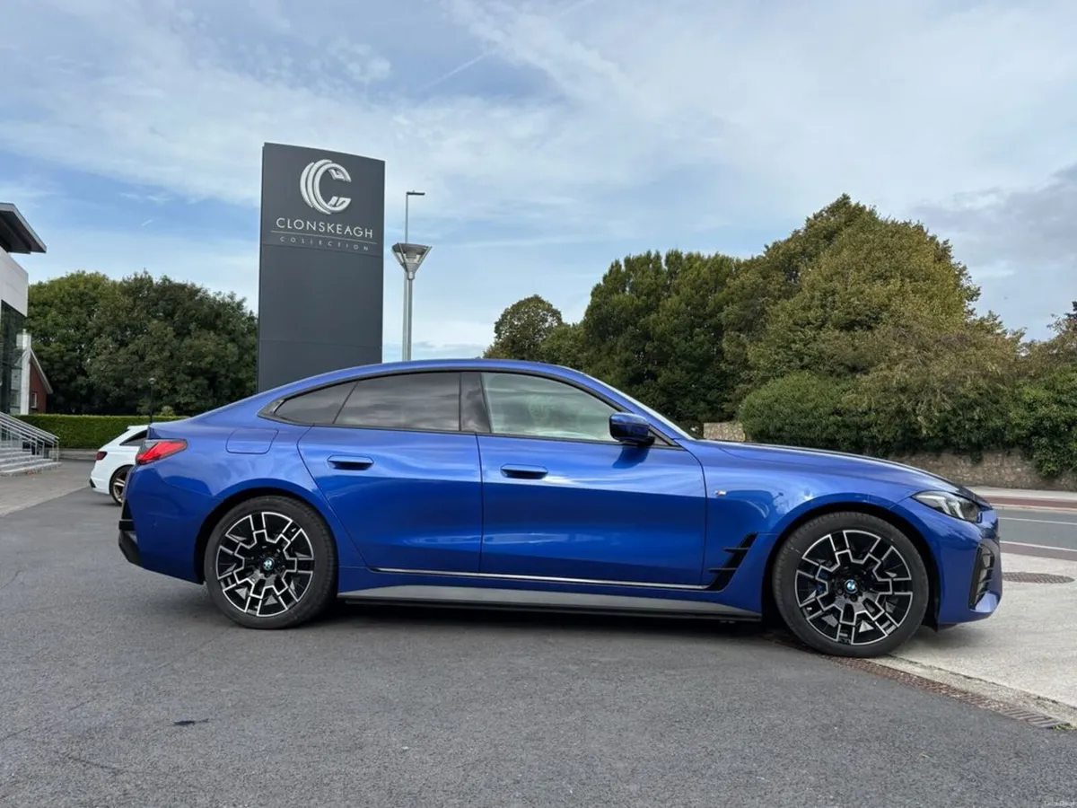 BMW i4 EDRIVE35 M SPORT - Image 2