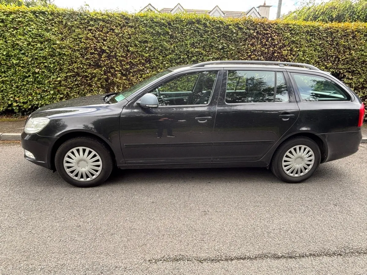2011 Skoda Octavia 1.6TDI, NCT 08/27! Tax 03/27! - Image 4