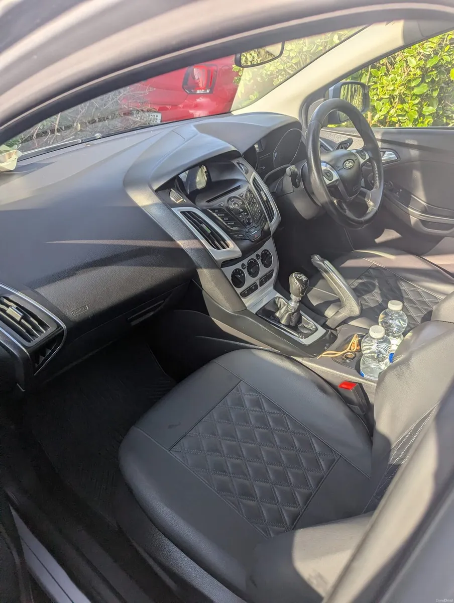 Ford Focus 2012 - Image 5