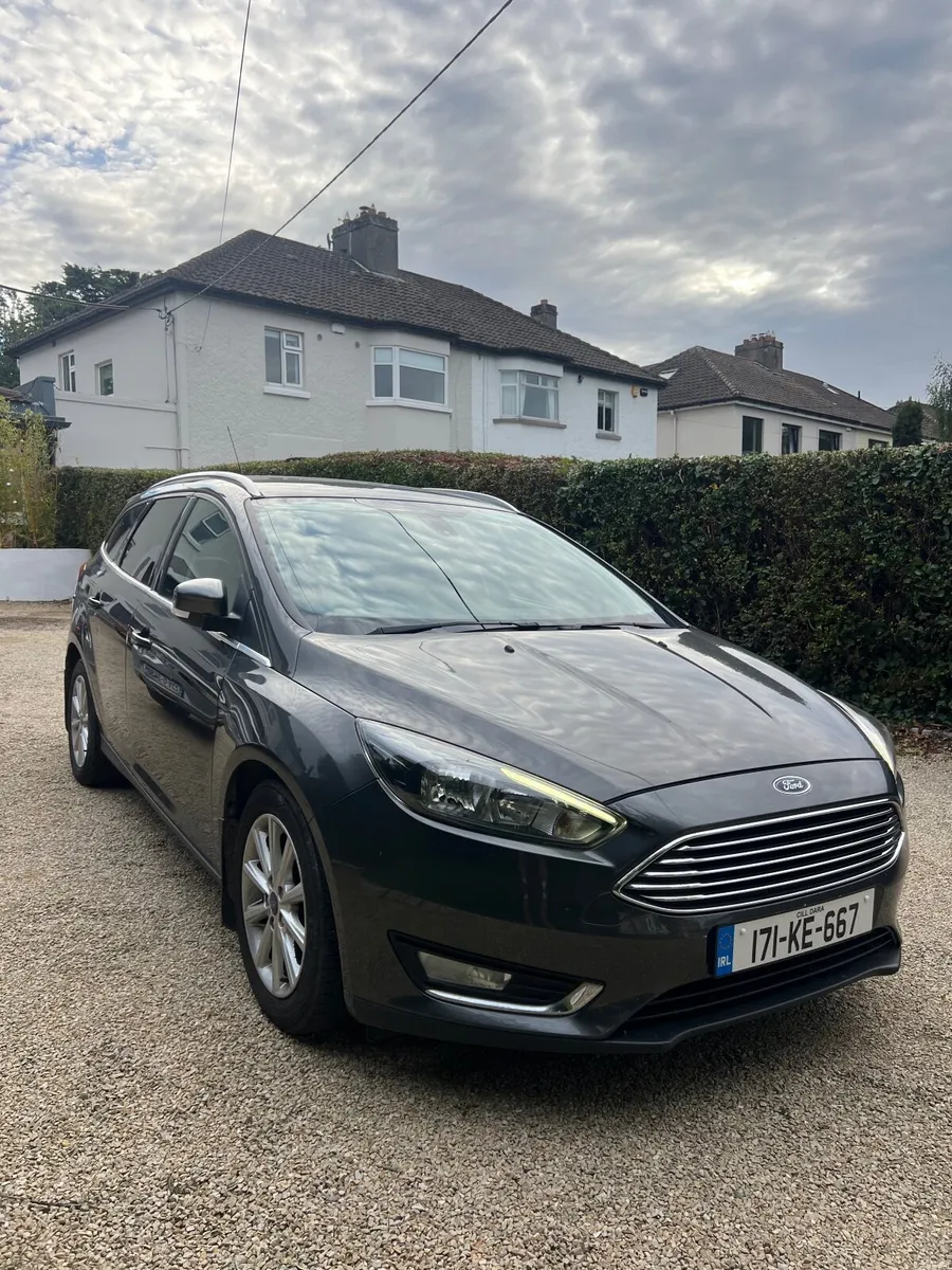 Ford Focus 2017 - Image 2