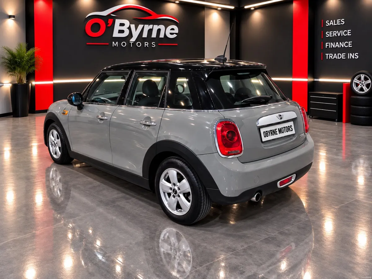 Mini Cooper 1.5 Automatic - Image 4