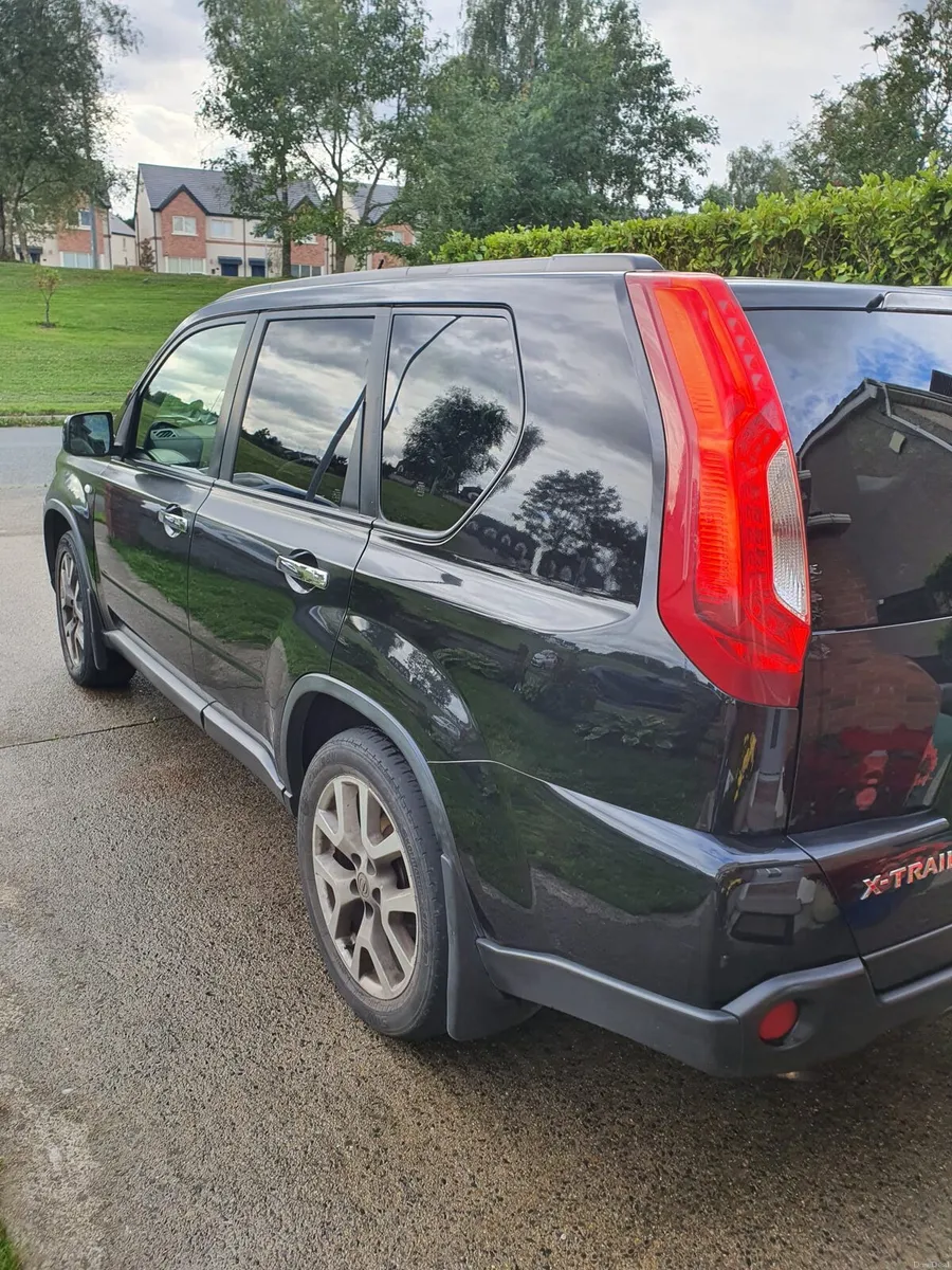 Nissan X-Trail 2011 - Image 2