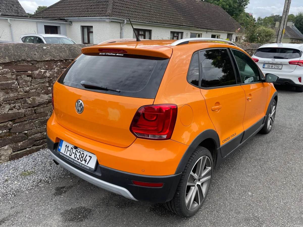 Volkswagen Polo Cross Automatic - Image 4