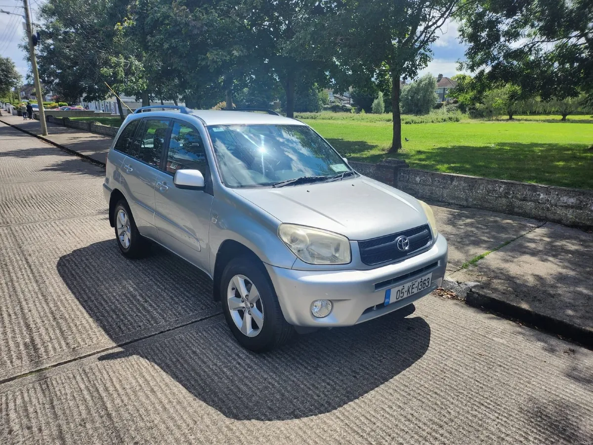 Toyota RAV4 2005 - Image 1