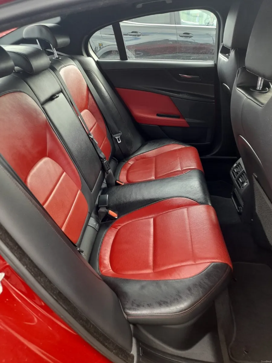 Jaguar XE 2016 - Image 5