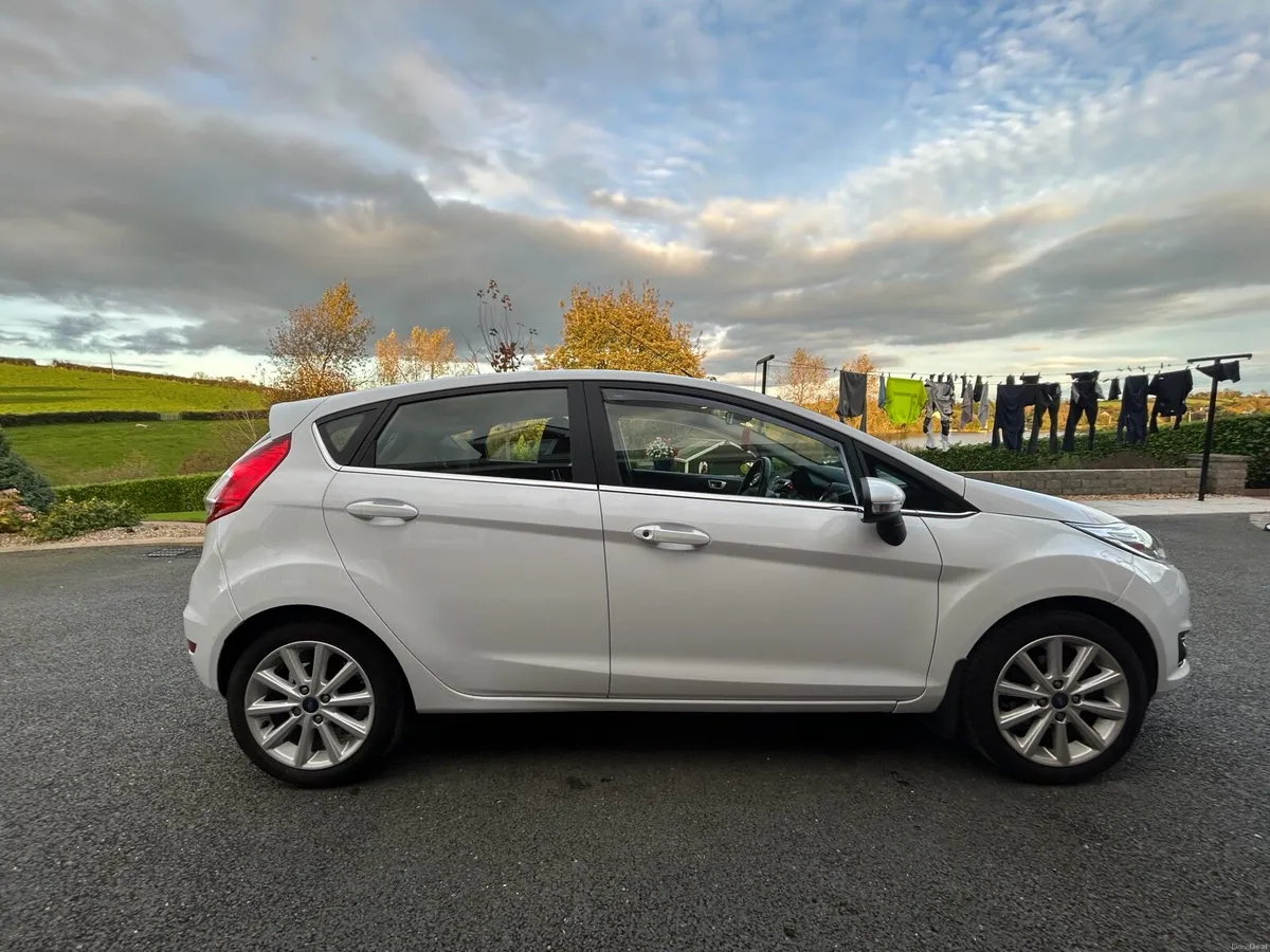 Ford Fiesta - Image 3