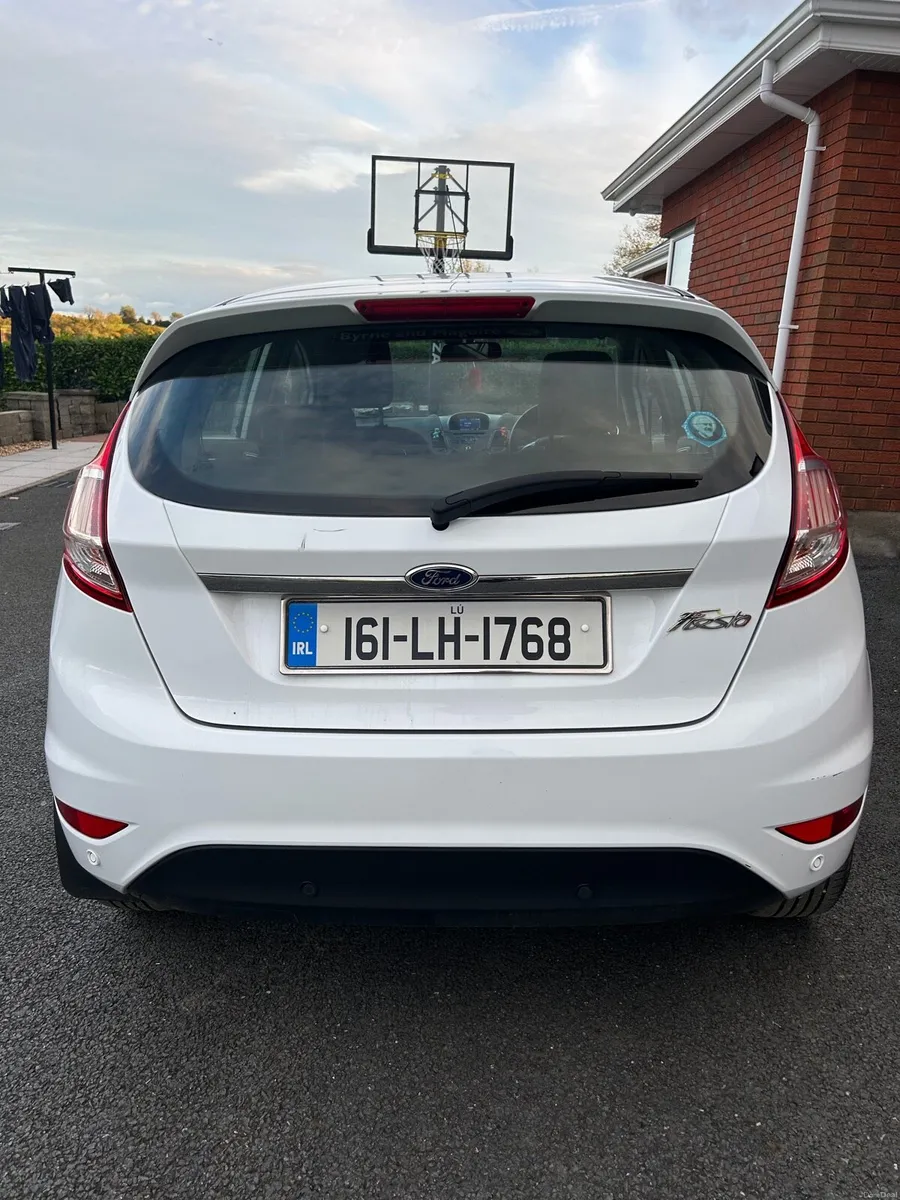 Ford Fiesta - Image 5