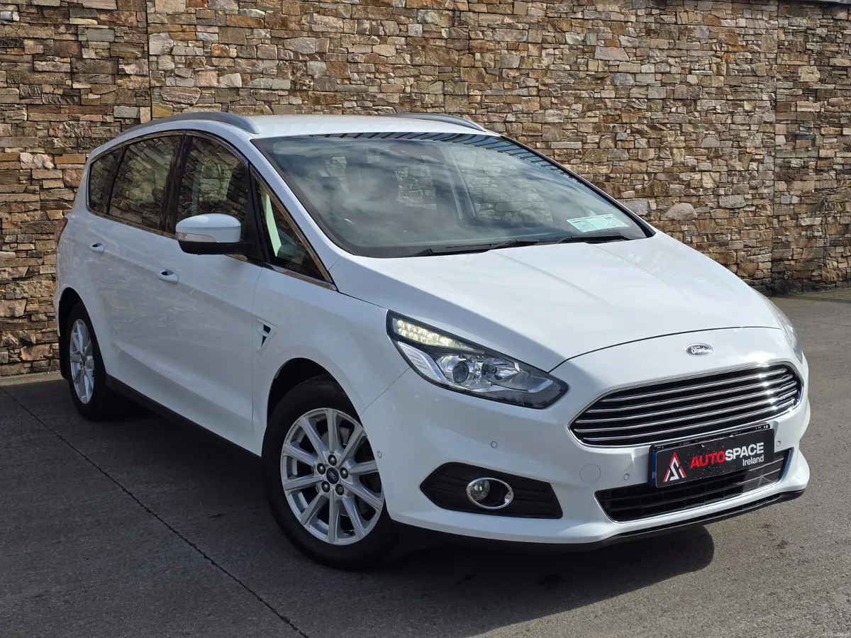 172 Ford S-Max TITANIUM  7 SEATS 2.0 TDCI 150BHP - Image 1