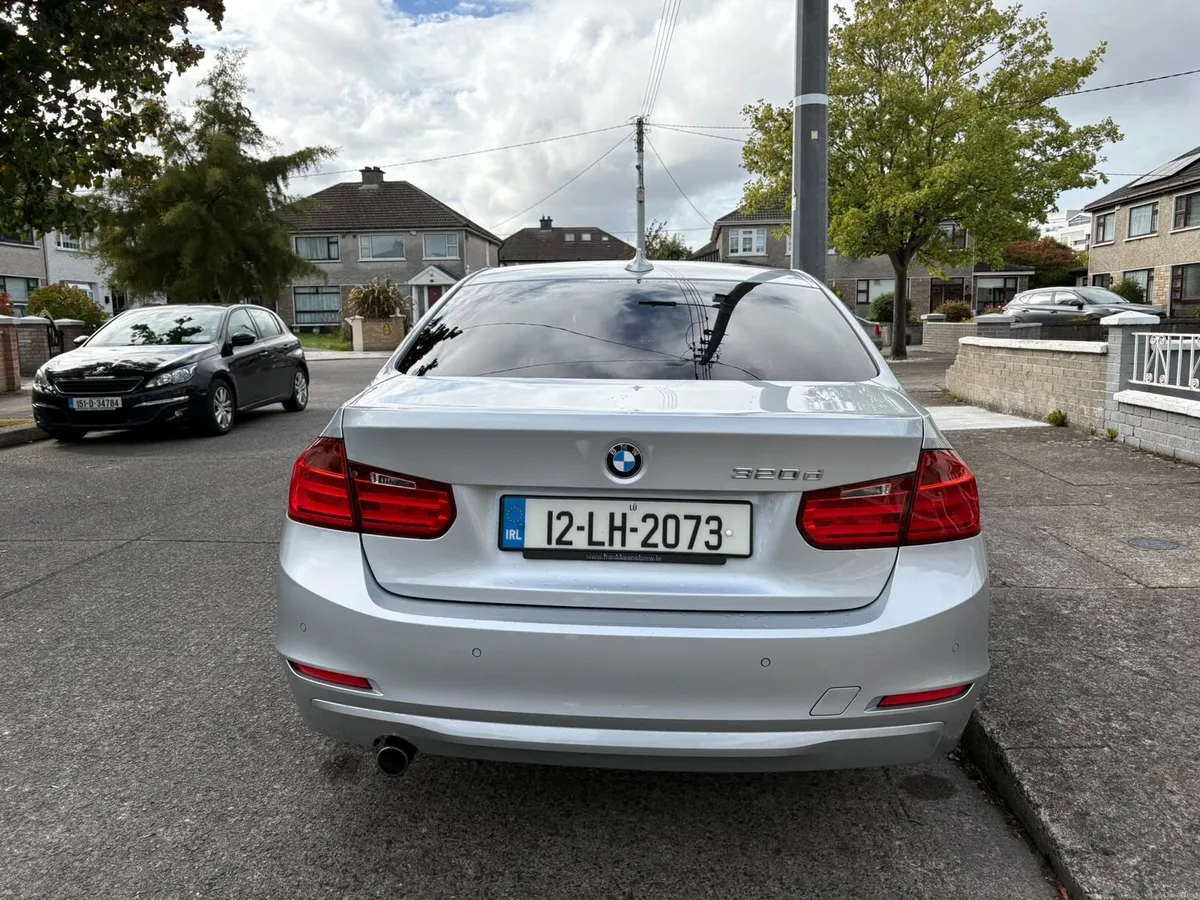 2012 BMW 320D efficient dynamics - Image 3