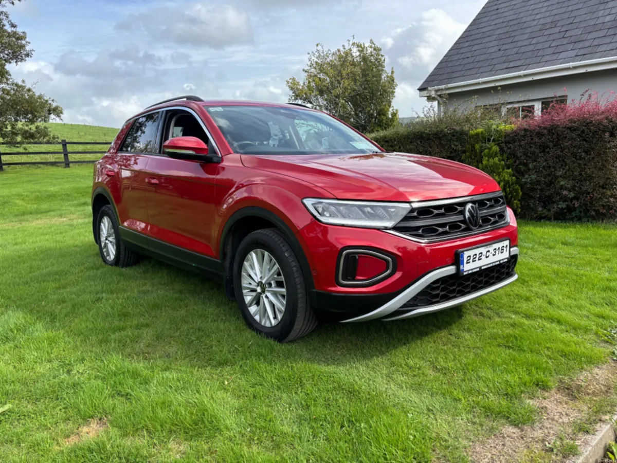 Volkswagen T-Roc LIFE 1.0 TSI MANUAL 6SPEED FWD 1 - Image 2