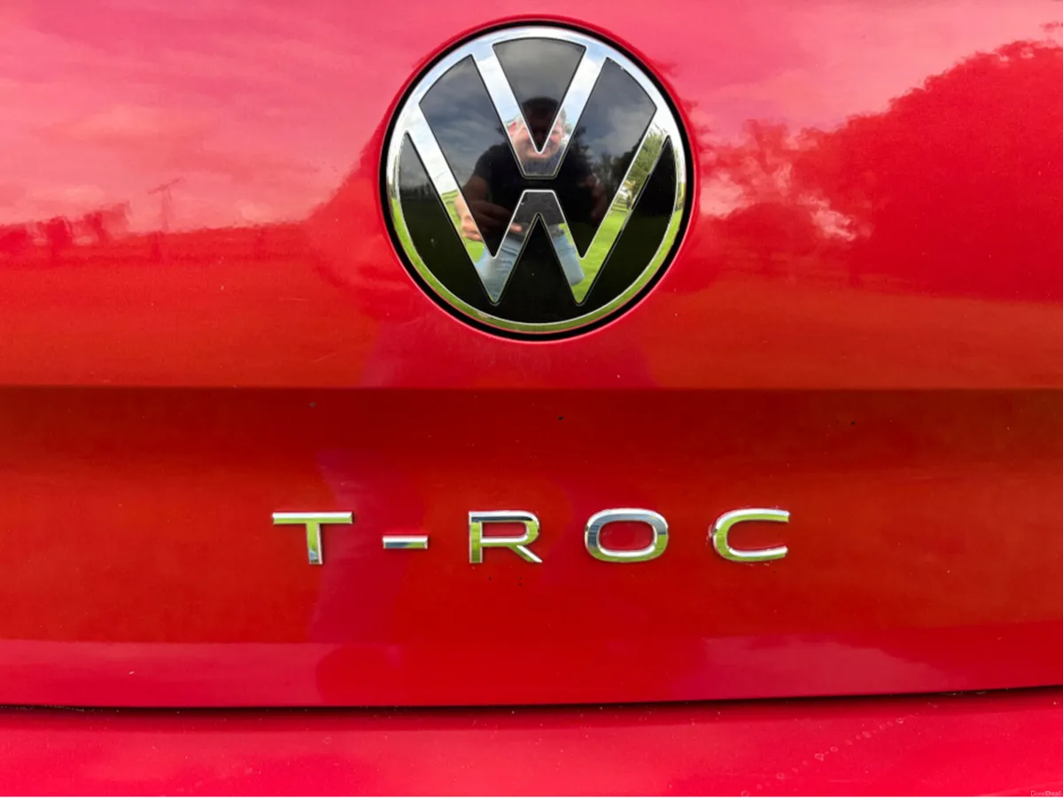 Volkswagen T-Roc LIFE 1.0 TSI MANUAL 6SPEED FWD 1 - Image 6