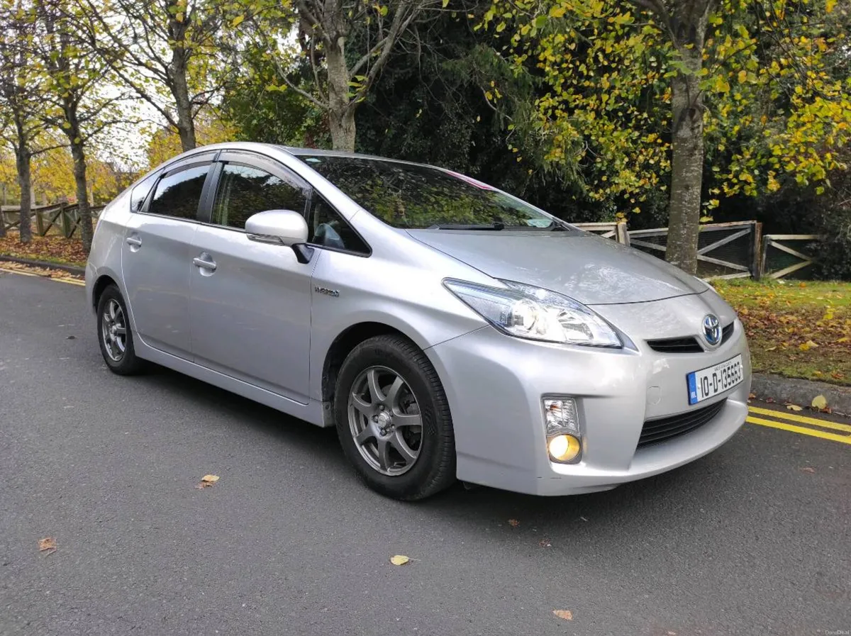 Toyota Prius W30 Petrol Hybrid - Image 2