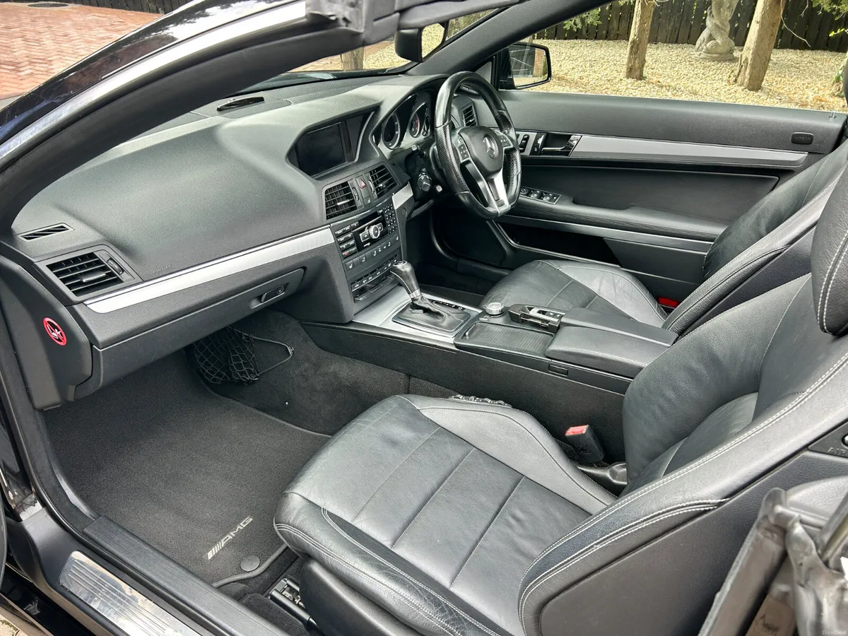 13 Mercedes-Benz E250 CDI Sport Cabriolet €9400 - Image 5