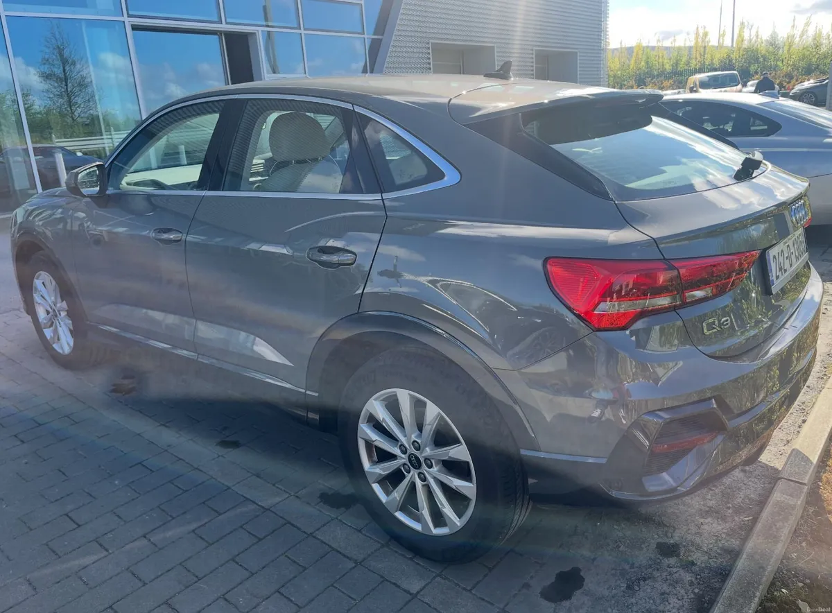 Audi Q3 2024 S-Tronic TDI Comfort Pack - Image 5