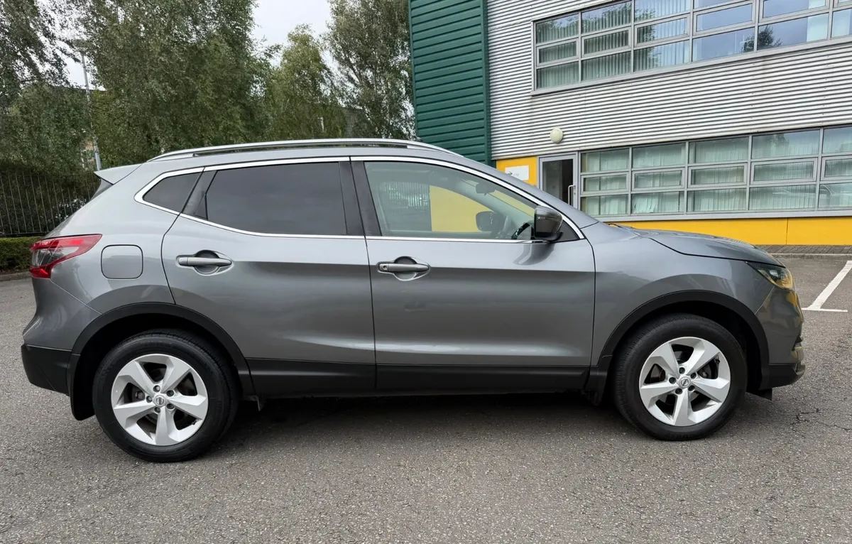 Nissan Qashqai 1.5 Diesel Pan Roof - Image 3