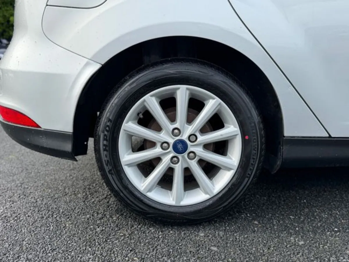 Ford Focus TITANIUM TDCI - Image 6