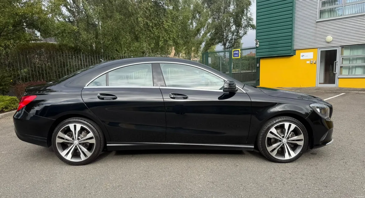 Mercedes-Benz CLA 180D Sport - Image 3