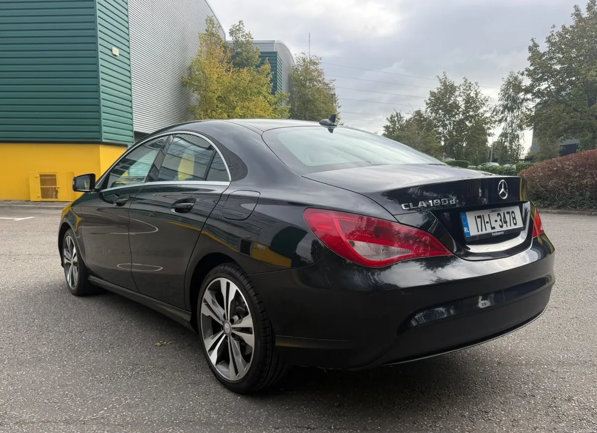 Mercedes-Benz CLA 180D Sport - Image 5
