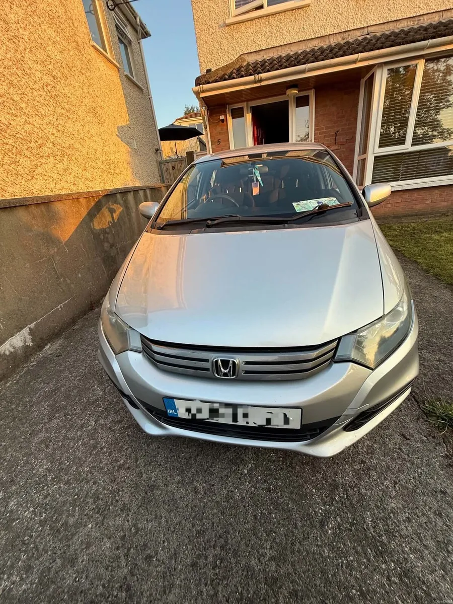 Car - Image 2