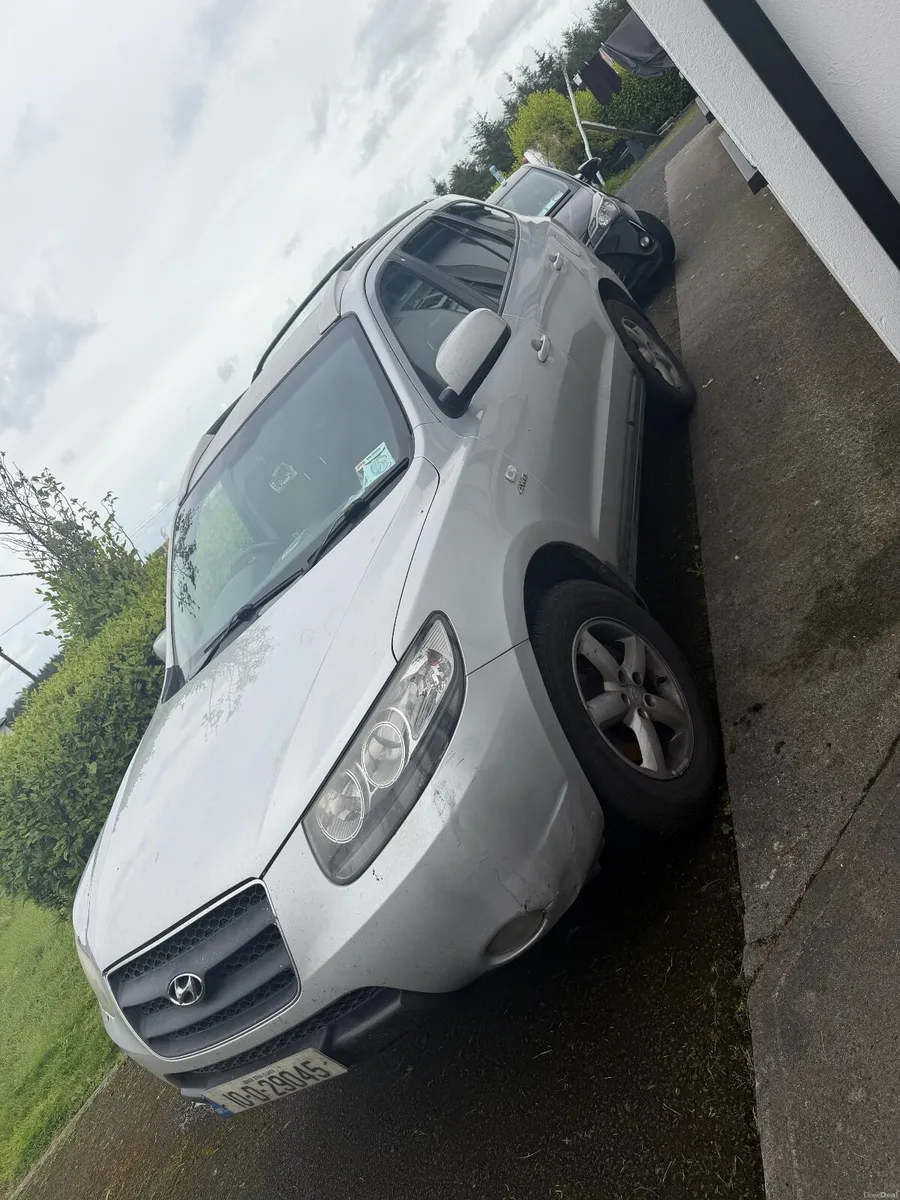 2010 Hyundai Santa Fe CRDi 4WD - Image 1