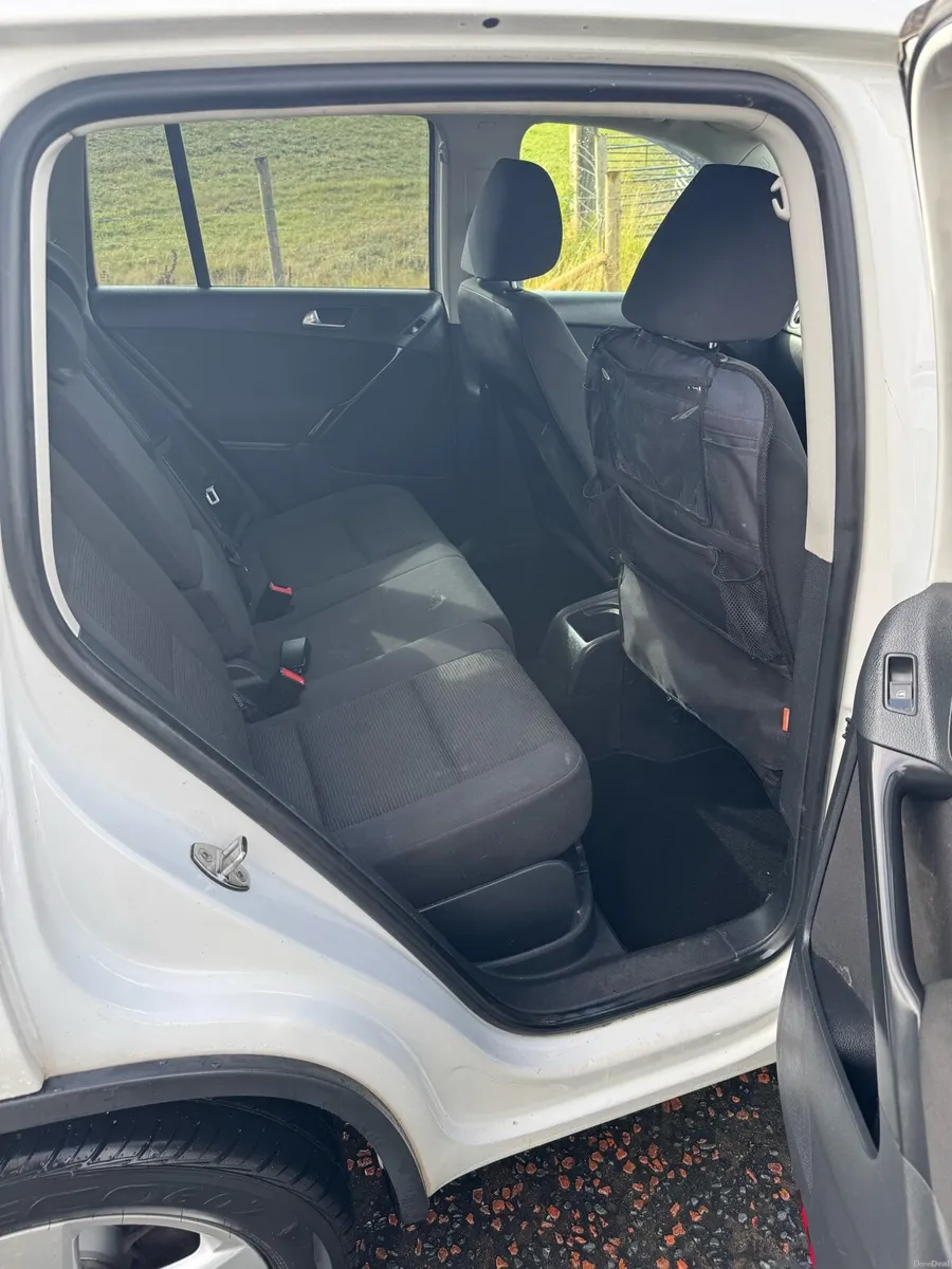 Volkswagen Tiguan Low Miles - Image 6