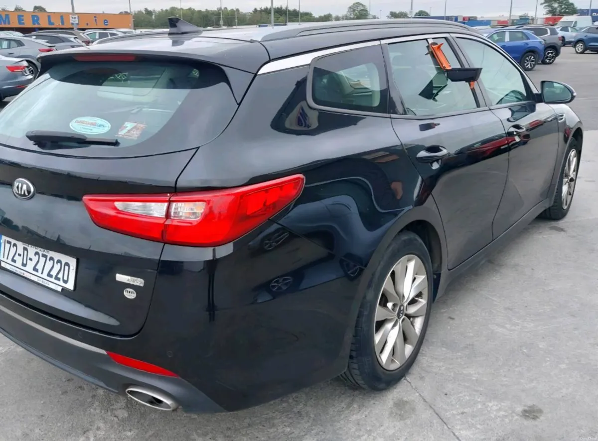 Car - Image 1