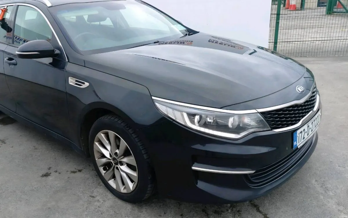 Car - Image 3