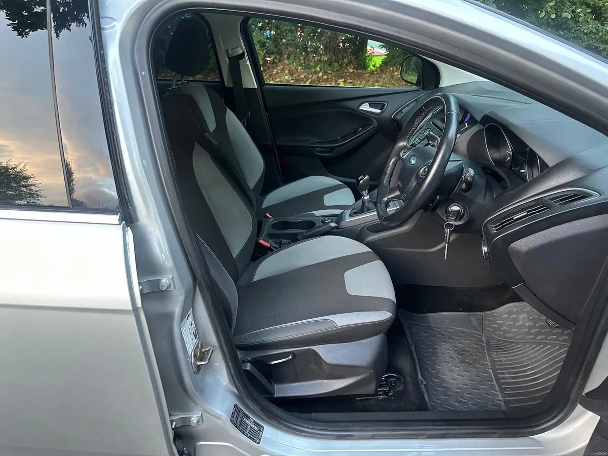 Ford focus zetec - Image 6
