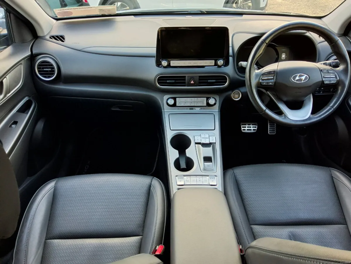 Hyundai KONA EV PREMIUM 64kW ** SOLD ** - Image 5