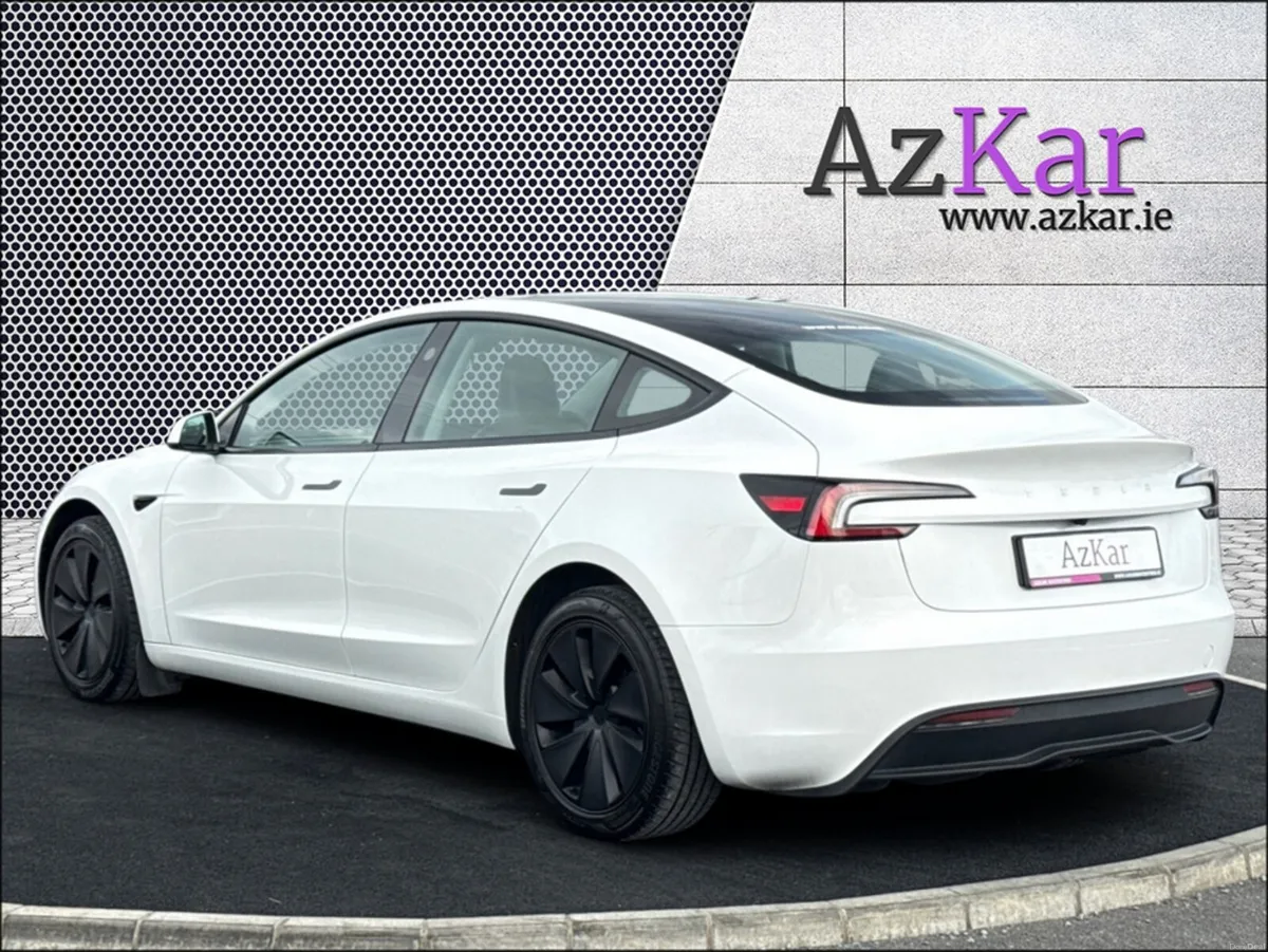 Tesla Model 3 2024 RWD PLUS NEW SHAPE 280BHP AUTOM - Image 6