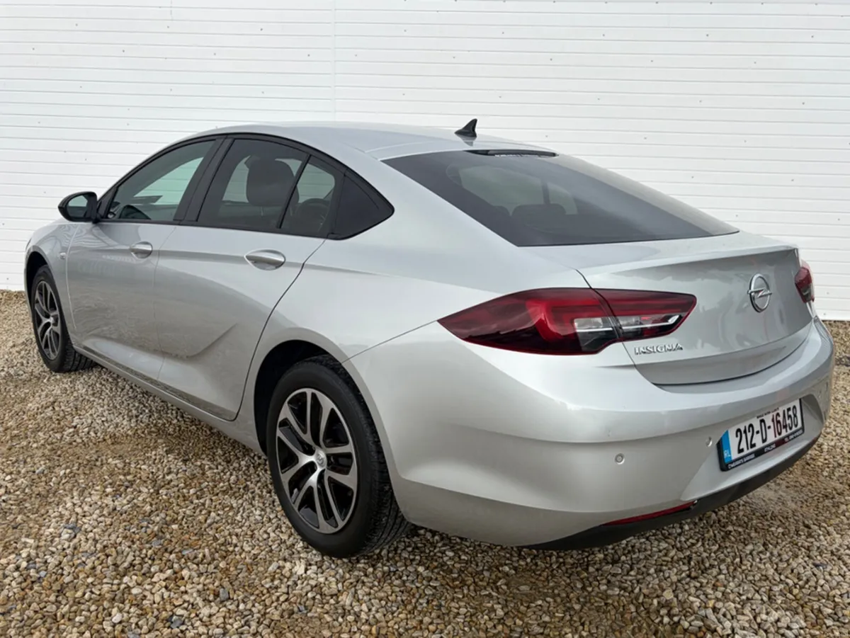 Opel Insignia GRAND SPORT MY21 SC 1 1.5 122PS - Image 5