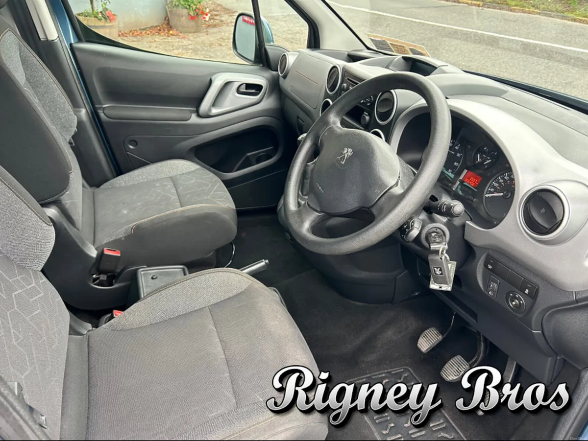 Peugeot Partner 1.6 BLUEHDI HORIZON RE 5DR - Image 6