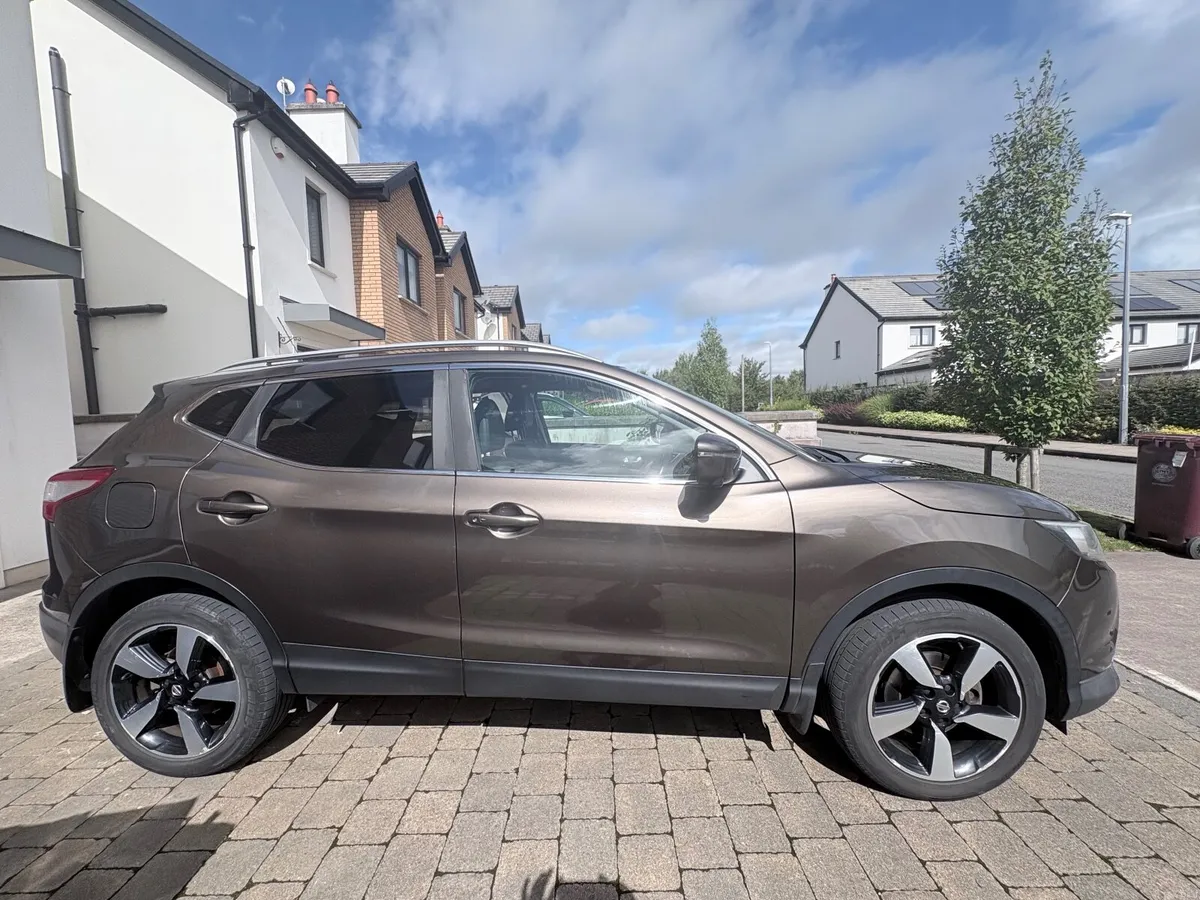 Nissan Qashqai 2017 - Image 1
