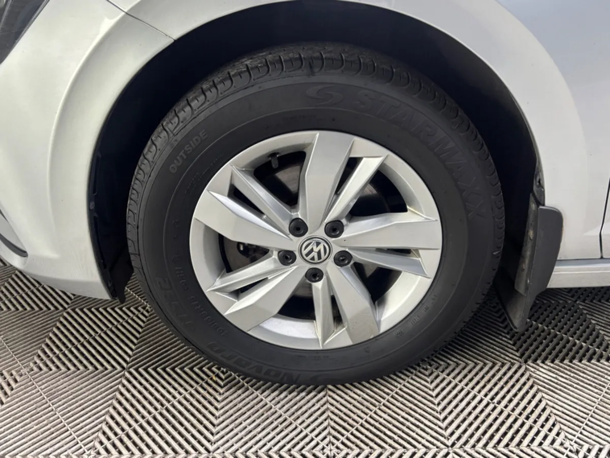 Volkswagen Polo TRENDLINE 1.6 TDI MANUAL 5SPEED 80 - Image 4
