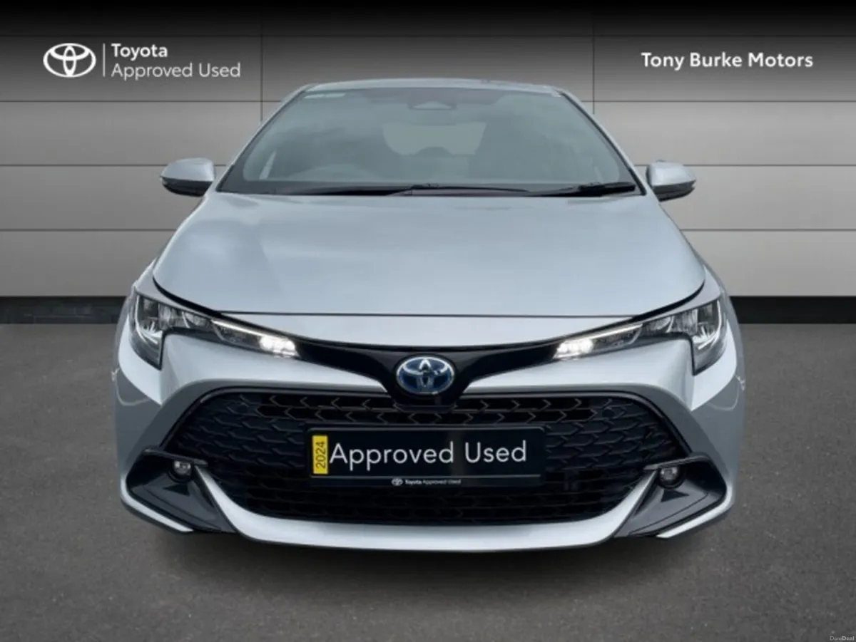 Toyota Corolla 5dr Hatchback - LUNA - 1.8 Hybrid & - Image 6